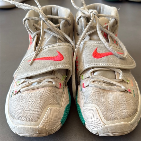 Nike Kyrie N7 Size 7.5 - Picture 3 of 10